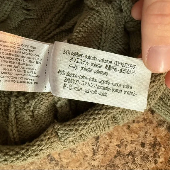 Zara Cable Knit Cropped Sweater Medium - Picture 4 of 7